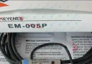 ONE KEYENCE EM-005P Proximity sensor
