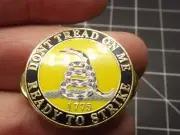 BRAND NEW Lapel Pin "DON'T TREAD ON ME" READY TO STRIKE 1775 1"