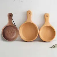 在飛比找ETMall東森購物網優惠-日式創意帶把手木碗水瓢沙拉碗 匠人手工整木制大碗面碗湯碗菜碗