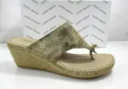 Andre Assous Annette Wedge Espadrille Thong Slide Sandal Beige Camo Size 8 EU 39