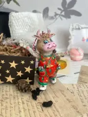 papier-mâché christmas tree decorations