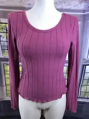 Freshman XS NWT Pullover Pink Top Small ribbed cropped $35