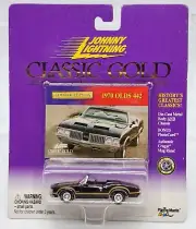 JOHNNY LIGHTNING CLASSIC GOLD COLLECTION 1970 OLDS 442 BLACK & GOLD PACKAGED