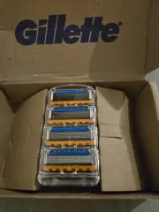 Gillette Fusion5 Power Mens Razor Blade Refills, 8 Count, Lubrastrip for a More