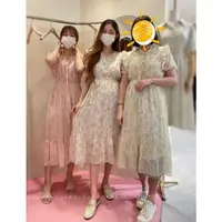 在飛比找蝦皮購物優惠-韓國代購 FAVE仙女家 全新黃色清新小花短袖雪紡長洋裝