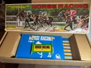 Shinsei Japan Horse Racing Derby Game 3102 In-Box w/ 5 Horses HS-A4