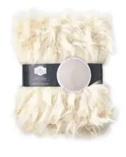 Holiday Time 48 Inch Full Size Tree Skirt - Cream Faux Fur 122 CM New In Package