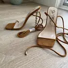 So Me Sagan Open Toe Stiletto 4” Heel Shoe Camel Suede Size 6.5 New in Box