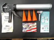 ALBION 440-12 20oz Special Deluxe Manual Bulk Gun w/ Piston Expander, 3 Nozzle