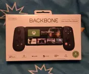 BACKBONE One iPhone Lightning Gaming Controller-Free 1 Month Xbox Game Pass NEW!