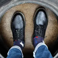 在飛比找蝦皮購物優惠-Dr Martens 3989 Brogue 雕花鞋 UK3