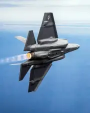 U.S. NAVY ARGONAUTS F-35C LIGHTNING II IN FLIGHT 8x10 GLOSSY PHOTO PRINT