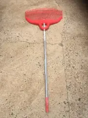 Extra Big/Wide(30 “) Poly Garden Leaf Rake with Strong Aluminium Handle