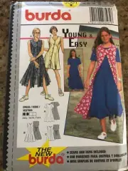 BURDA #3561 - GIRLS EASY BUTTON DOWN DRESS & SUNDRESS PATTERN 11-16JR FF