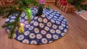 Blue snow flake holiday tree skirt, 39 inches, reversible