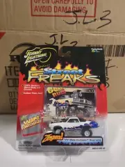 Johnny White Ligttning 1:64 Street Freaks G’olds Rush '77 Olds Cutlass Supreme