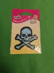 Tulip Iron-on Applique Skull And Crossbones