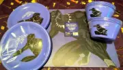 Black Panther | Party Set | Placemats x8 | Plates x8 | Bowls x8 ( PURPLE ) NEW