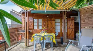 Bungalow d'une chambre avec vue sur la mer jardin clos et wifi a Saint Paul a 8 km de la plage