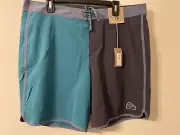 New NWT Patagonia Hydropeak Scallop Boardshorts Flying Fish Patch Black 36 Waist