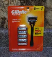 Gillette Fusion 5 Razor w/ 5 Cartridges