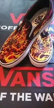 Vans SAMURAI RISING Men's 7/Women's 8.5 Classic Slip On VN0A33TB44I