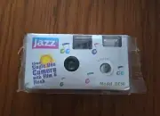 NEW Jazz Single Use 35mm Film & Flash Model DZ50 with 27 Exp Disposable Camera