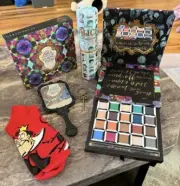 NEW Urban Decay Alice in Wonderland Eyeshadow Palette Spectrum Bundle RARE!