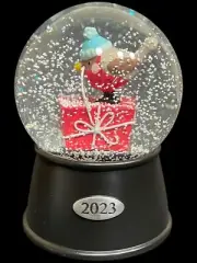 Wondershop Musical 2023 Snow Globe Cute Bird Plays - Hark the Herald Angels Sing