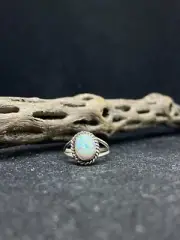Native American Navajo white fire opal Sterling Silver Ring Size 6 stamped