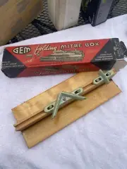 Vintage GEM Wood Folding Mitre Box The Alaska Freezer Co. Winchendon MA. USA 14"