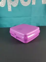 Tupperware Sandwich Keeper Eco+ in Purple New perfect for backpacks purses