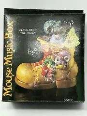 Mouse music box er Lady Mouse Music Box Plays Deck the Halls Spins 1978