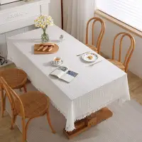 在飛比找Yahoo!奇摩拍賣優惠-白色歐式名族風蕾絲桌布全棉鏤空白色繡花茶幾臺布餐桌布婚禮裝飾