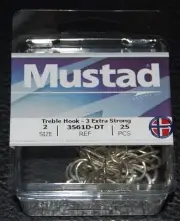 25 Pack Mustad 3561D-DT Size 2 Duratin Saltwater 3X Treble Hooks 3561D-02