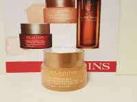 在飛比找Yahoo!奇摩拍賣優惠-全新未使用【克蘭詩 CLARINS 煥顏緊緻彈力日霜/潤澤日