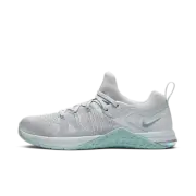 Wmns Nike Metcon Flyknit 3 Size 6.5 W AR5623-003 Grey
