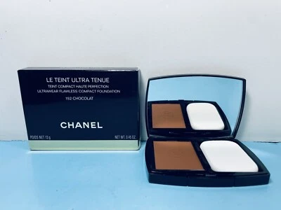 CHANEL - ULTRAWEAR FLAWLESS COMPACT FOUNDATION - 152 CHOCOLAT - 0.45 OZ - BOXED