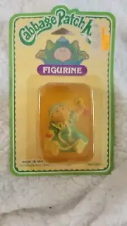 cabbage patch kids figurine in box - new