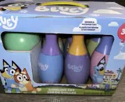 BLUEY BOWLING SET 6 Bowling Pins 1 Ball Box Is Ripped