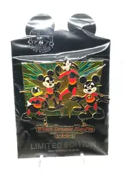 Disney The Incredibles "Where Dreams HapPin" 2007 Mickey Mouse XL LE 500 Pin