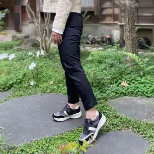 Kimo專利足弓支撐-都市質感綁帶休閒健康鞋 女鞋 (奢華黑金 KBDSF160223)