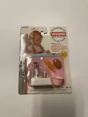 NEW Vintage Miniature Dollhouse Food Processor 1988 Imperial WARING Mini Wind Up