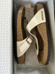 Original Birkenstock Gizeh Graceful Pearl White Leather Strap Lightweight