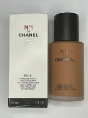 N°1 DE CHANEL Revitalizing Foundation BD121 medium-deep golden undertone 30 ml