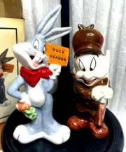 Vintage 1993 WB Looney Tunes "Bugs Bunny/Elmer Fudd" ~ Salt & Pepper Shakers~NOS