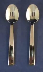 SET OF TWO - Oneida Stainless OAKLAND Slotted Serving Spoons NEW