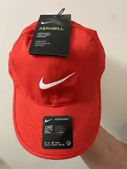 NIKE Women’s Tennis Featherlight DRI-FIT Cap/Hat-University Red 679424-657 (NWT)