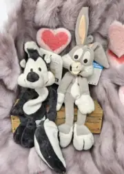 Vtg 1997 Warner Bros. Store Pepe Le Pew & Bugs Bunny Bean Bags 13" Plush w/Tags