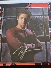Tyler Posey Autograph